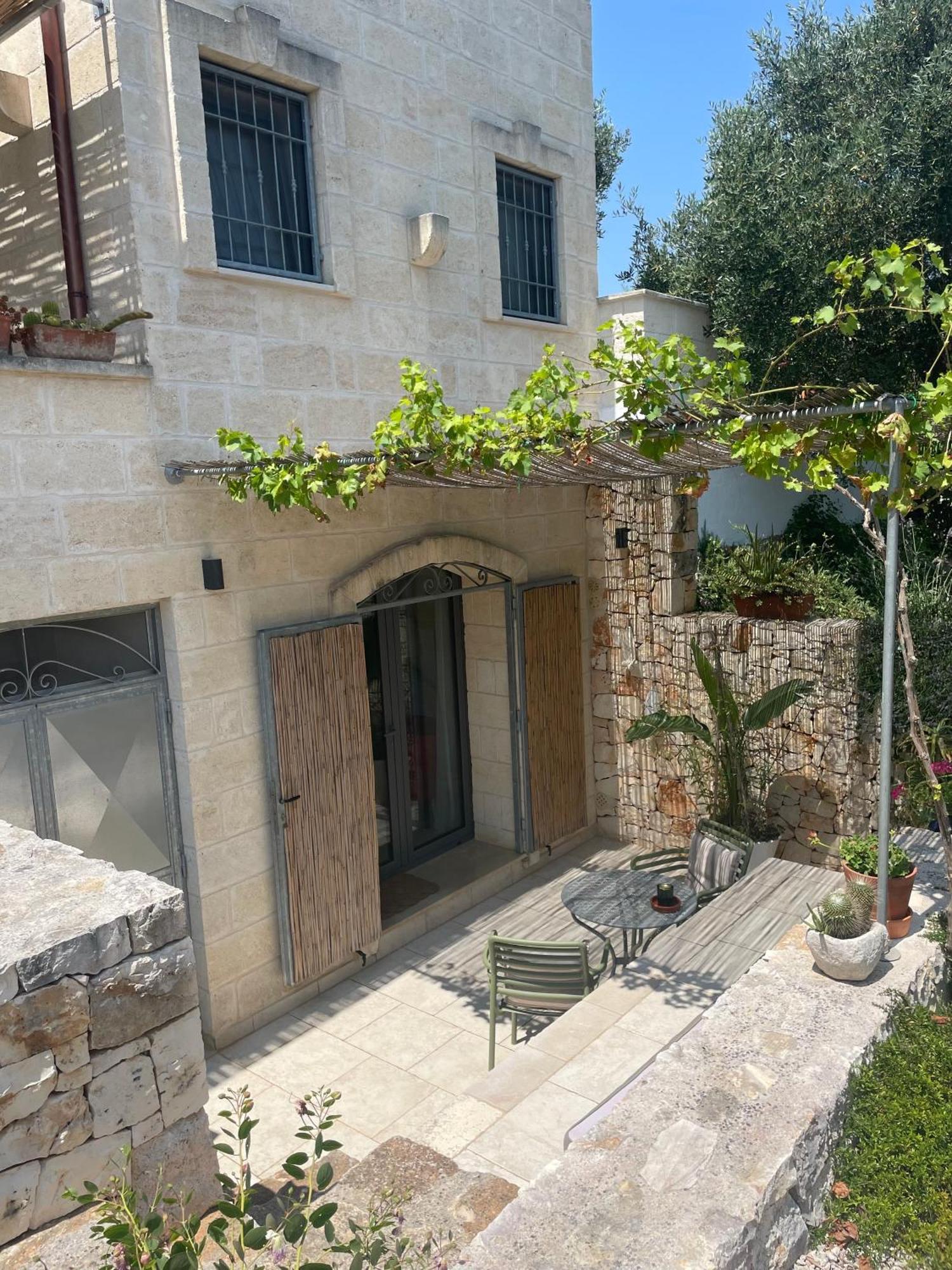 Bed and Breakfast Casa Della Scrittrice Ostuni Zimmer foto